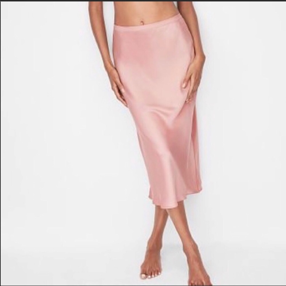 💖 Victoria Secrets 💖 Skirt Pink Satin